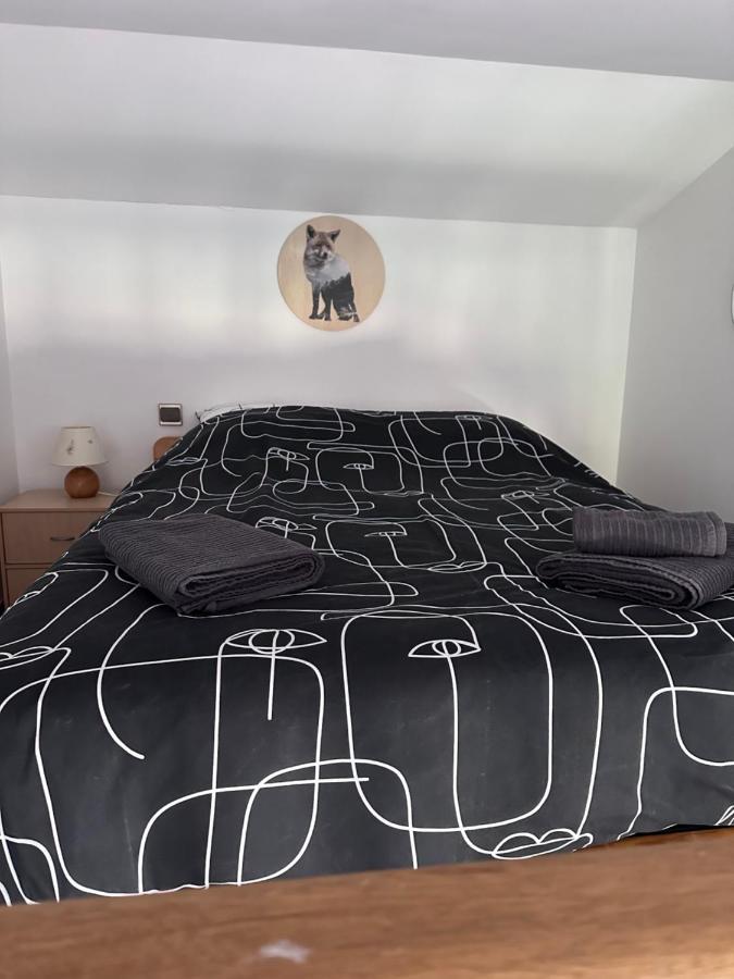 Les Ecureuils Apartment Saint-Cannat Exterior photo